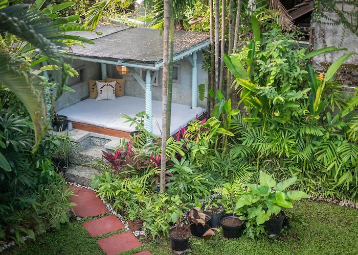 Jungle Wave Villa In Central Seminyak